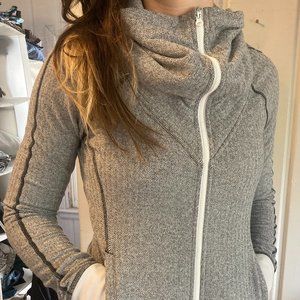 Lululemon "Be Present" Herringbone Zip Up - Heather Grey, Size 8